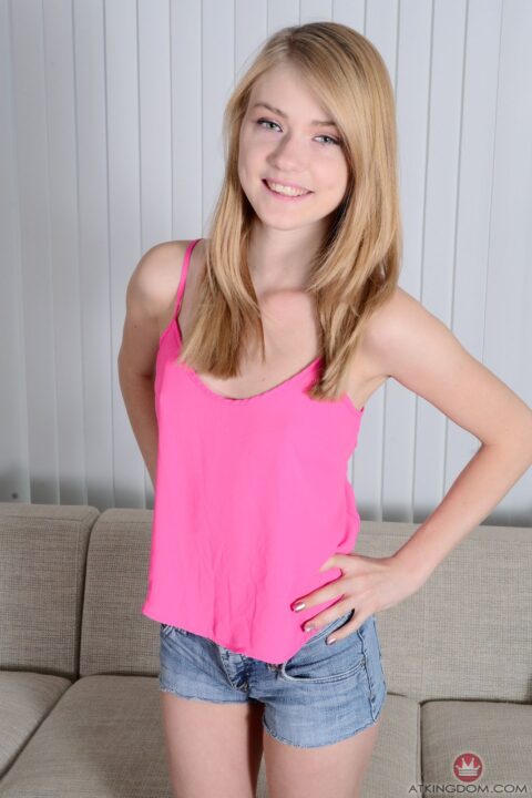 Hannah Hays Wallpics Net