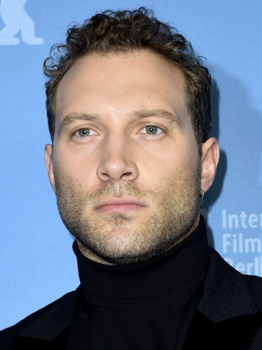 Jai Courtney Photos