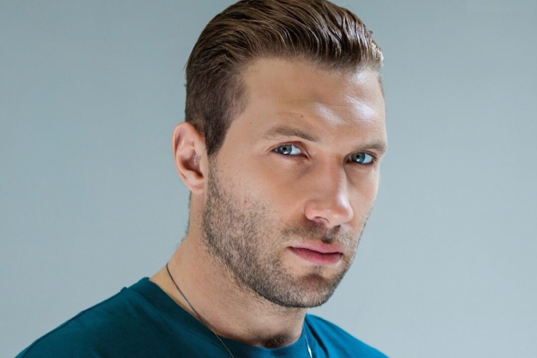 Jai Courtney Wallpapers