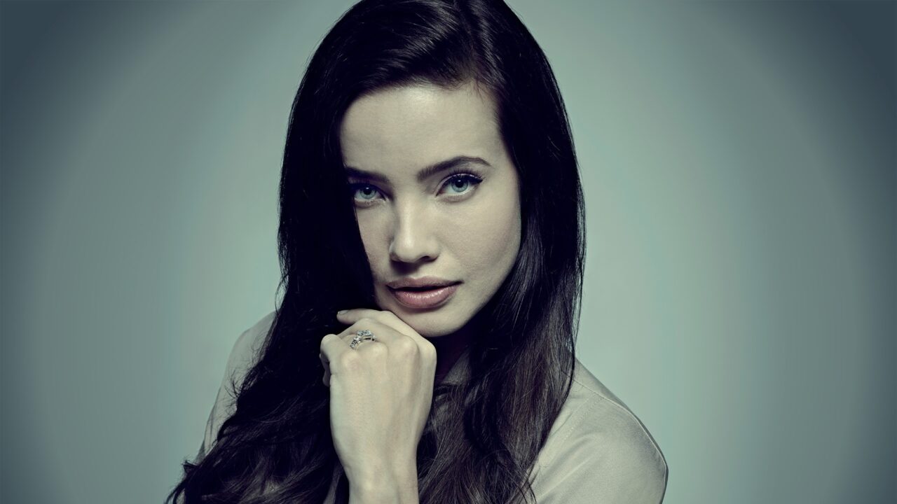 Stephanie Corneliussen Wallpapers