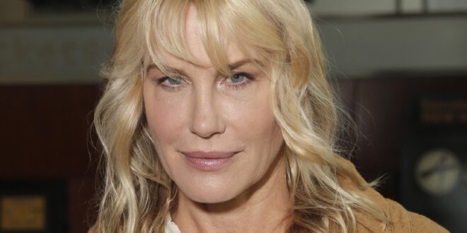 Daryl Hannah Wallpapers 2