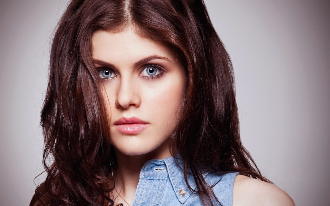 Alexandra Daddario High Quality Wallpapers