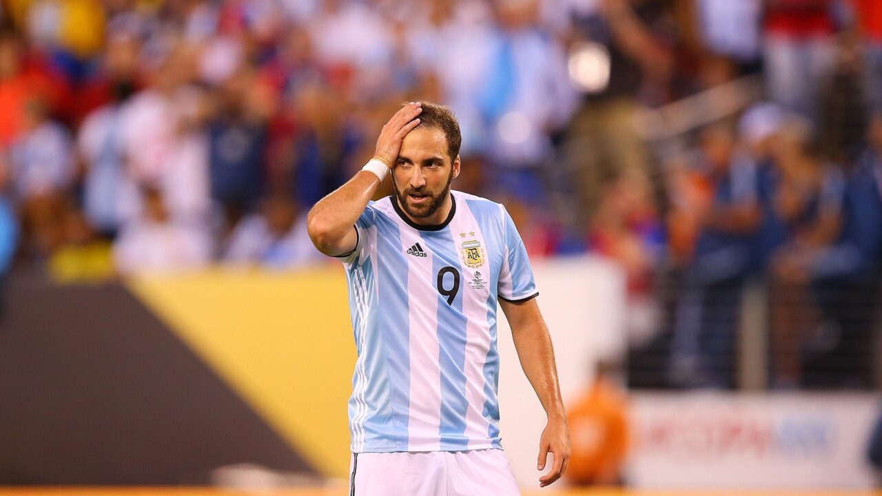 Gonzalo Higuain Background images