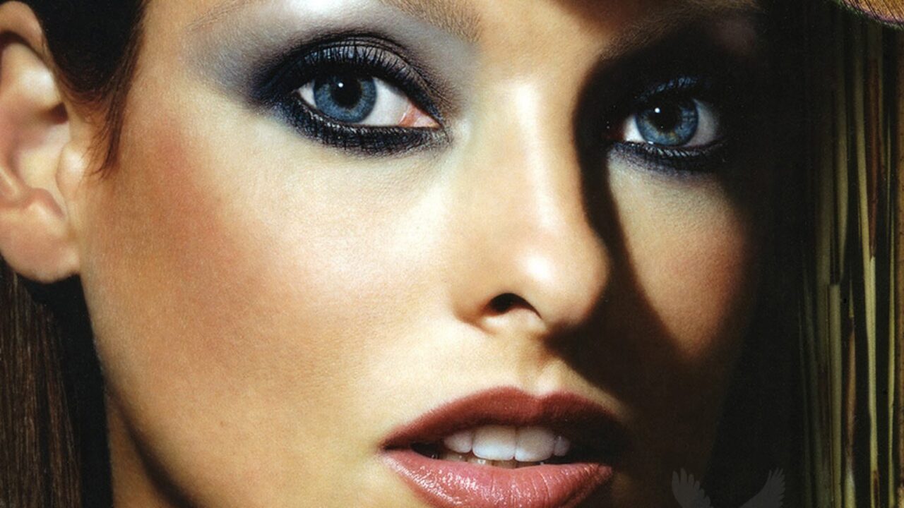 Linda Evangelista Face