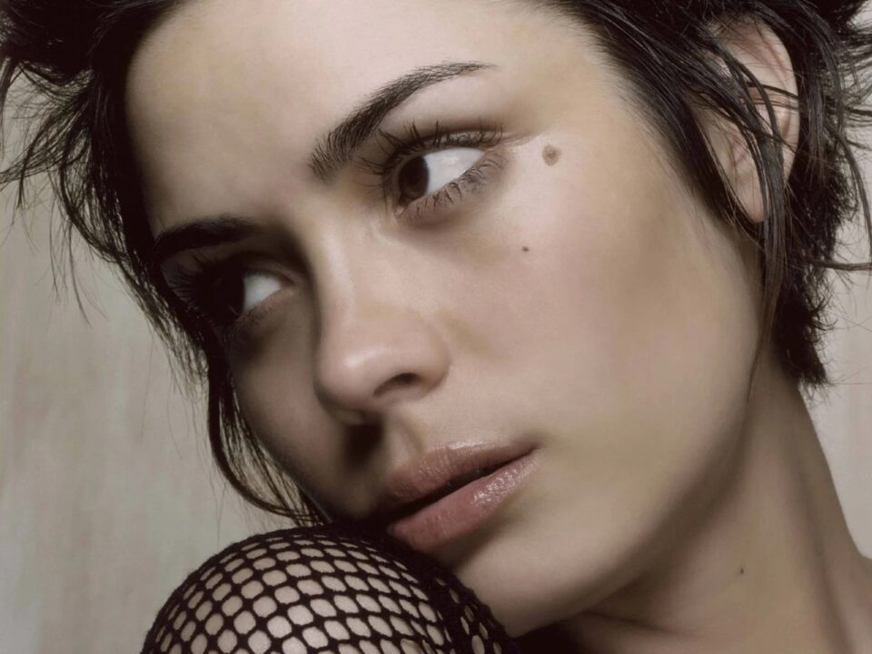 Shannyn Sossamon Face